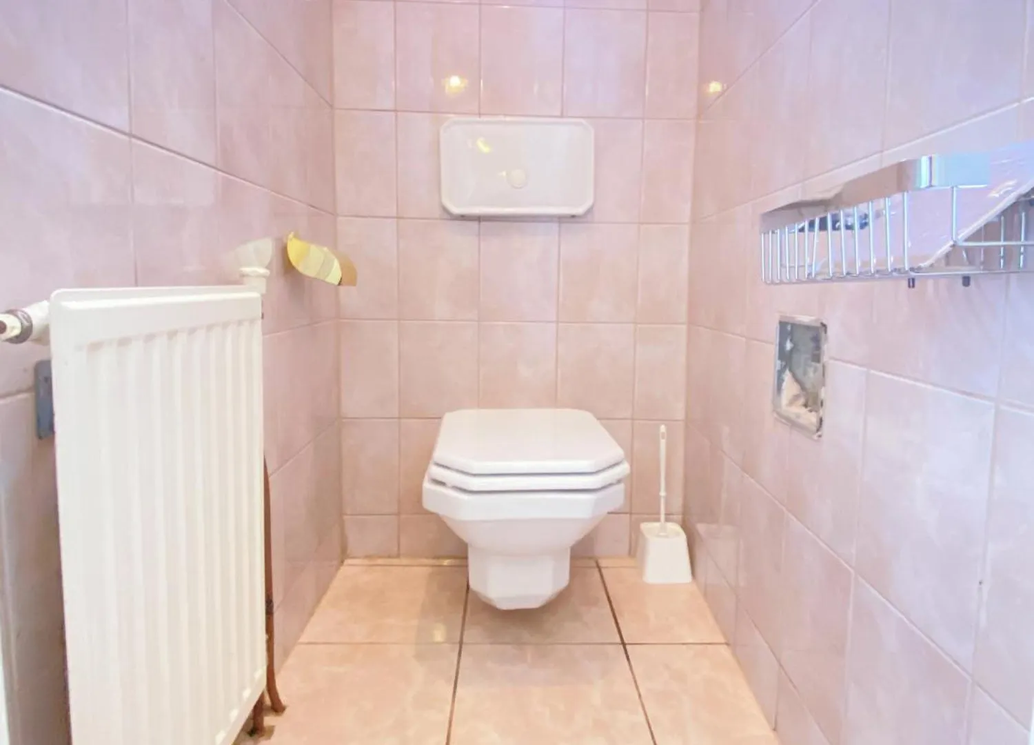 Royal Retreat Hostel - Steps From Schoenbrunn Palace!! Vienna